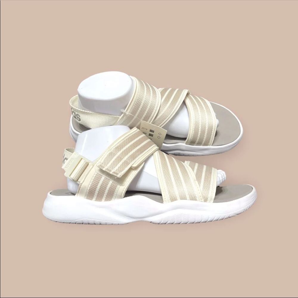 Adidas 90s sandals sz 10